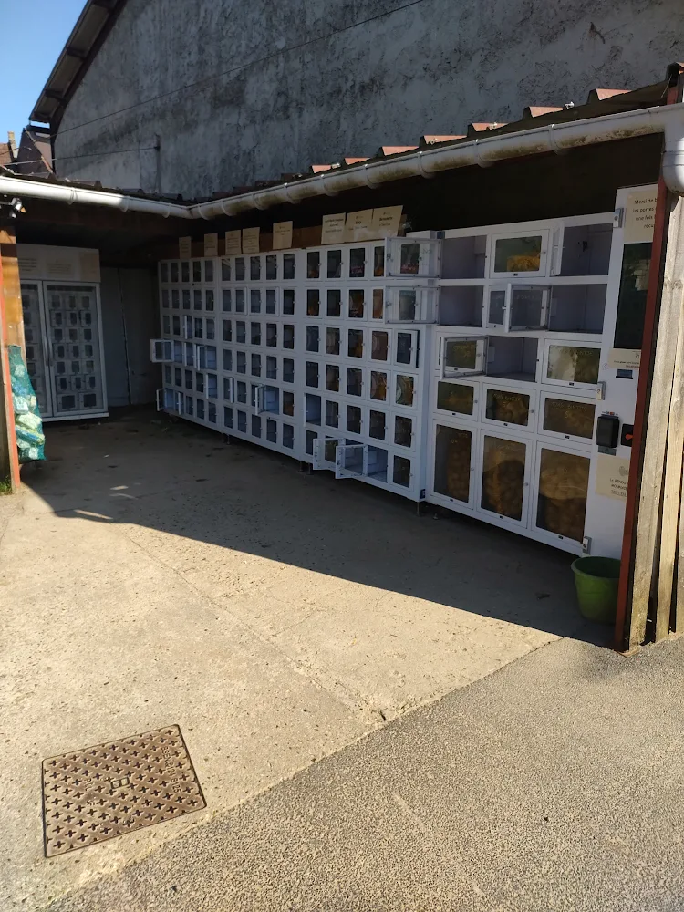 Aux Jardins de Sacy Distributeur Automatique : L'Inépuisable, Le Gros Volume, Le Bien-Pensant